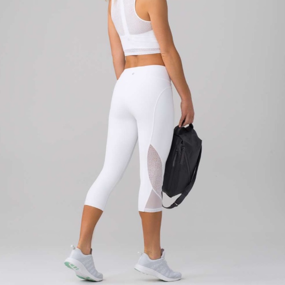 NWT Lululemon High Waist Twist & Train White Crops