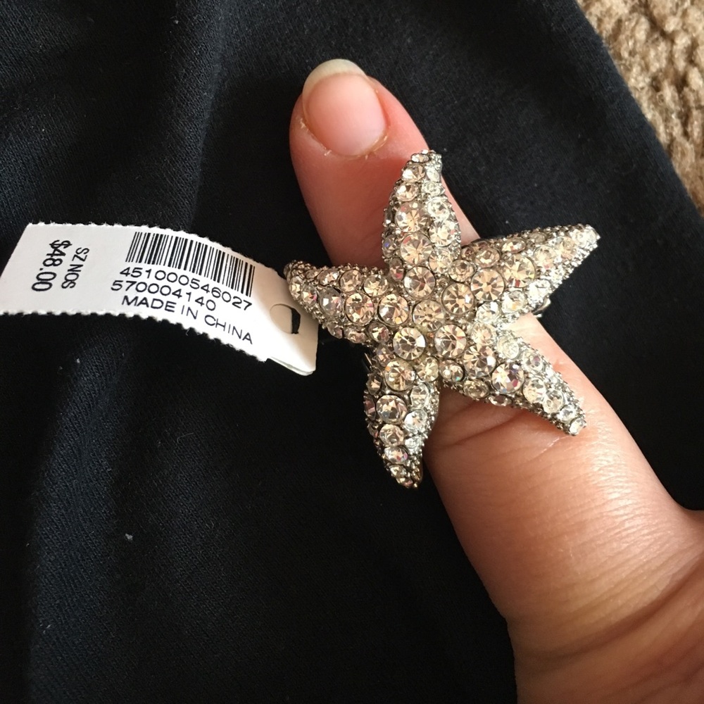 New **WHITE HOUSE BLACK MARKET Beautiful Ring