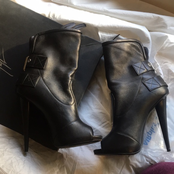 ❌SOLD❌ Giuseppe Zanotti Moto Biker Booties - Picture 2 of 4