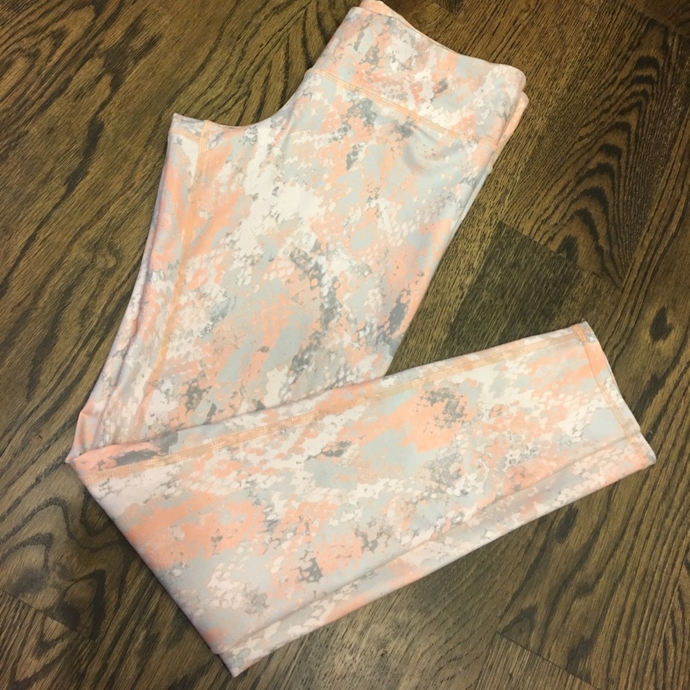 Alo yoga peach snake pants, size medium EUC