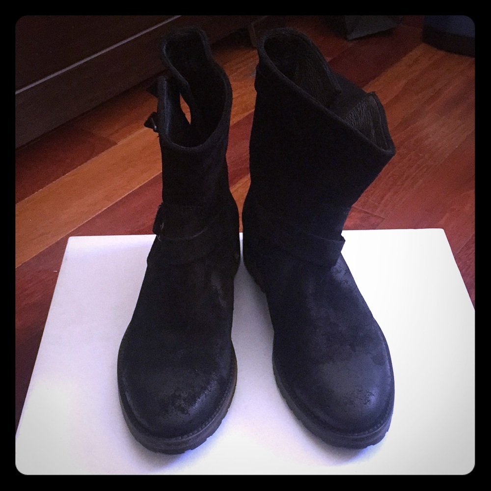 Belstaff ' Bedford Short' boots in black suede