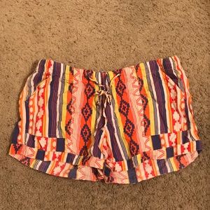 Colorful linen shorts