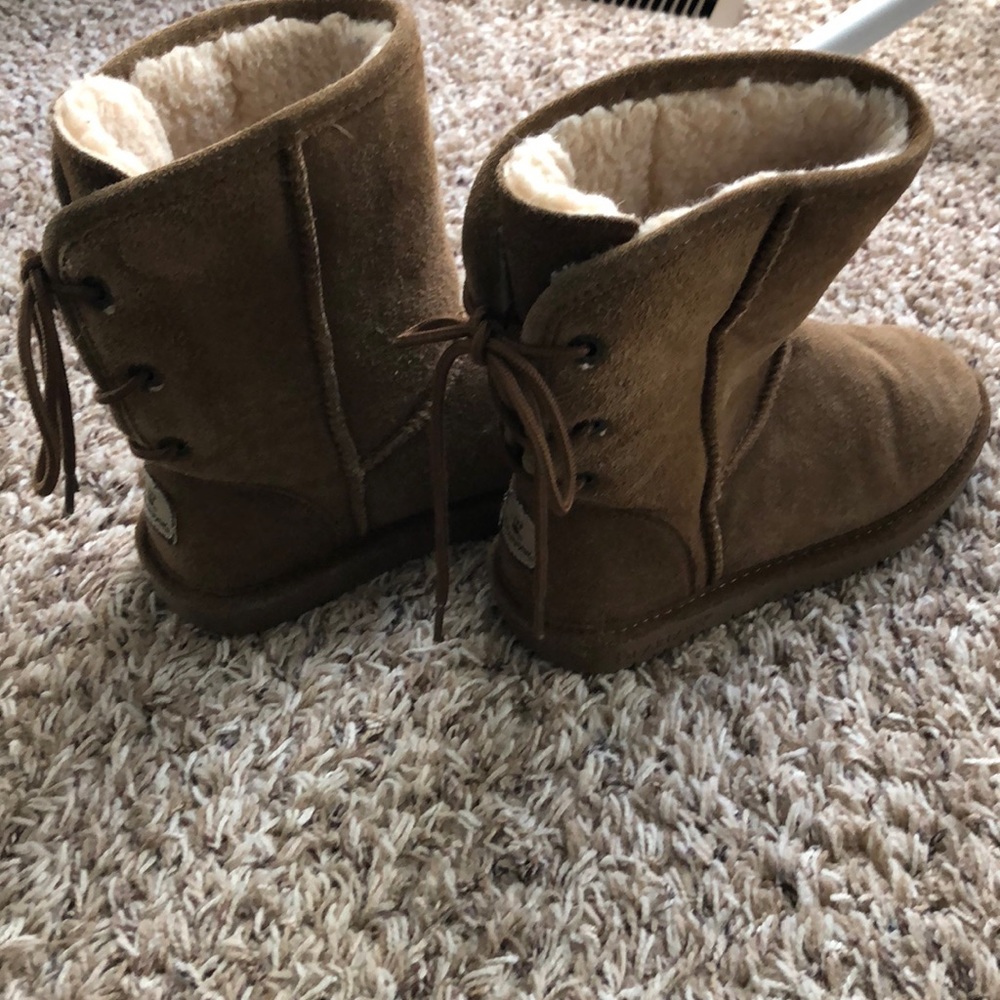 Bearpaw boots sz 6