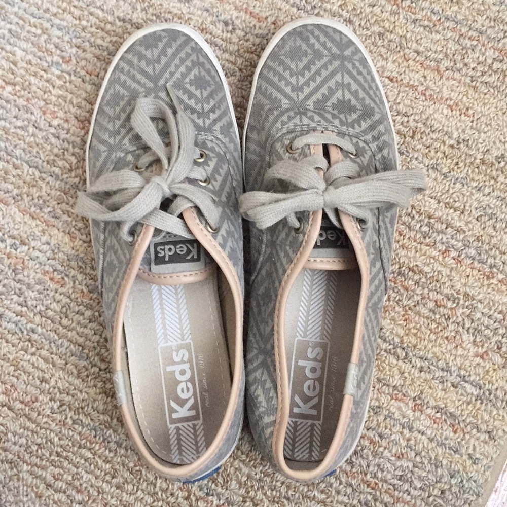 Patterned light olive canvas Keds