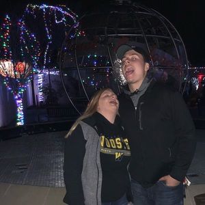 Meet your Posher, Dakota