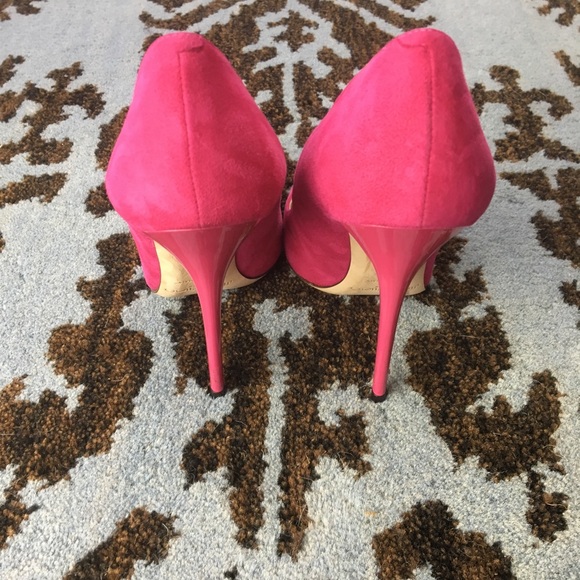WORN ONCE! Jimmy Choo Pink Fuchsia Suede Anouk - Picture 5 of 8