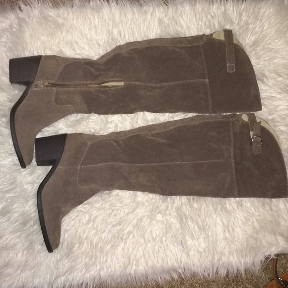 Shoes - Knee high boots