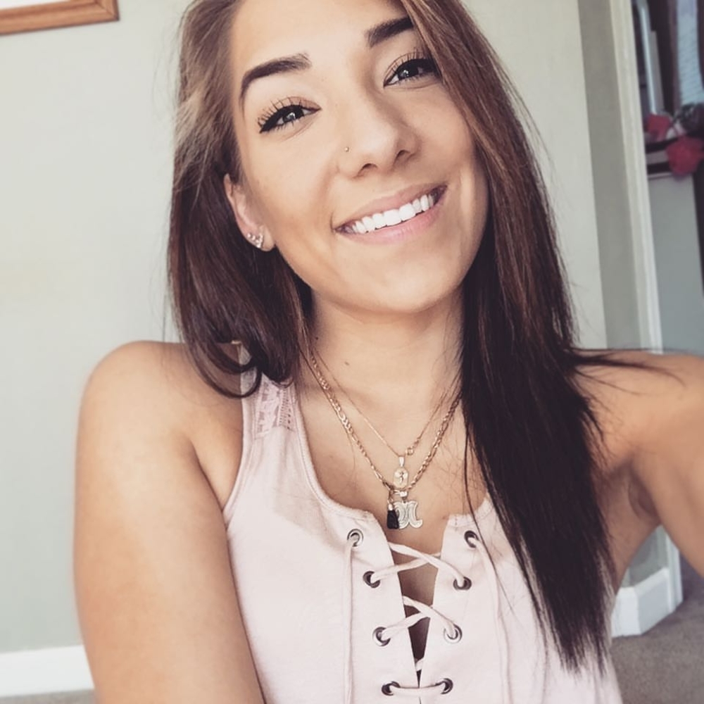 Meet your Posher, Nicole