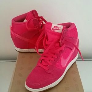 Nike Wmns Dunk Sky Hi Mesh