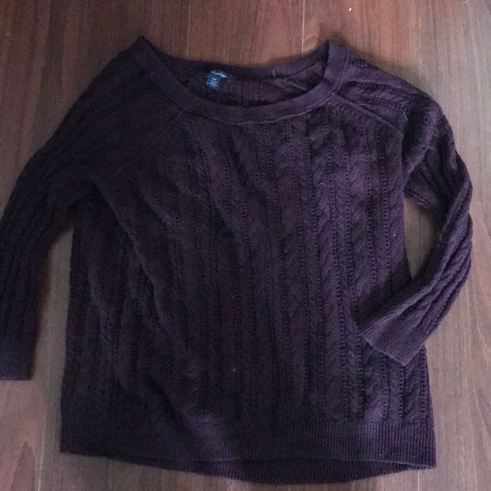 Am eagle maroon sweater