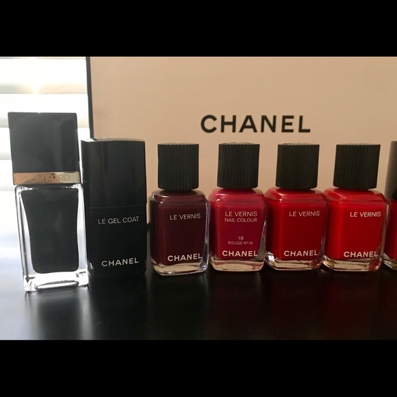 Chanel and Tom Ford nail Lacquer - Picture 6 of 6