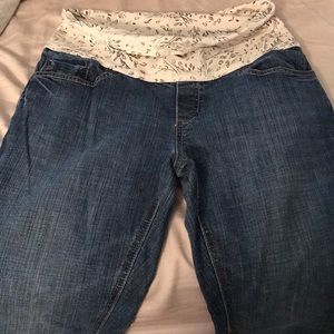 Old navy maternity jeans
