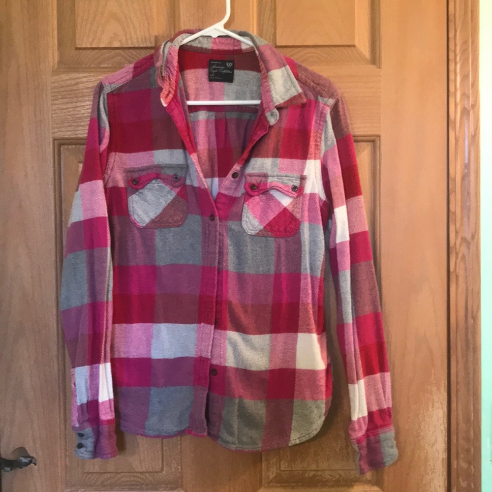 American Eagle pink and gray flannel