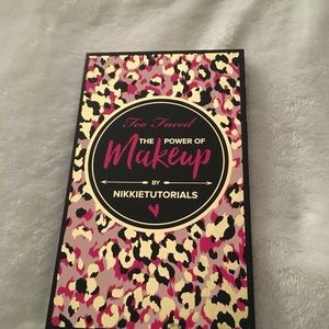 TooFaced x NikkieTutorials Eyeshadow Palette