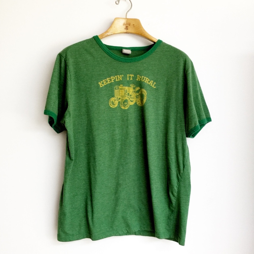Keeping’ It Rural Vintage Style Tee