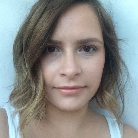 Meet your Posher, Renee - Picture 4 of 5