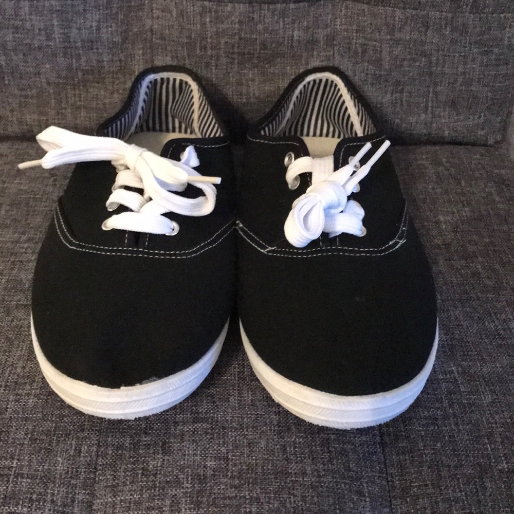 FIT LIKE A SIZE 8.5-9 BRAND NEW