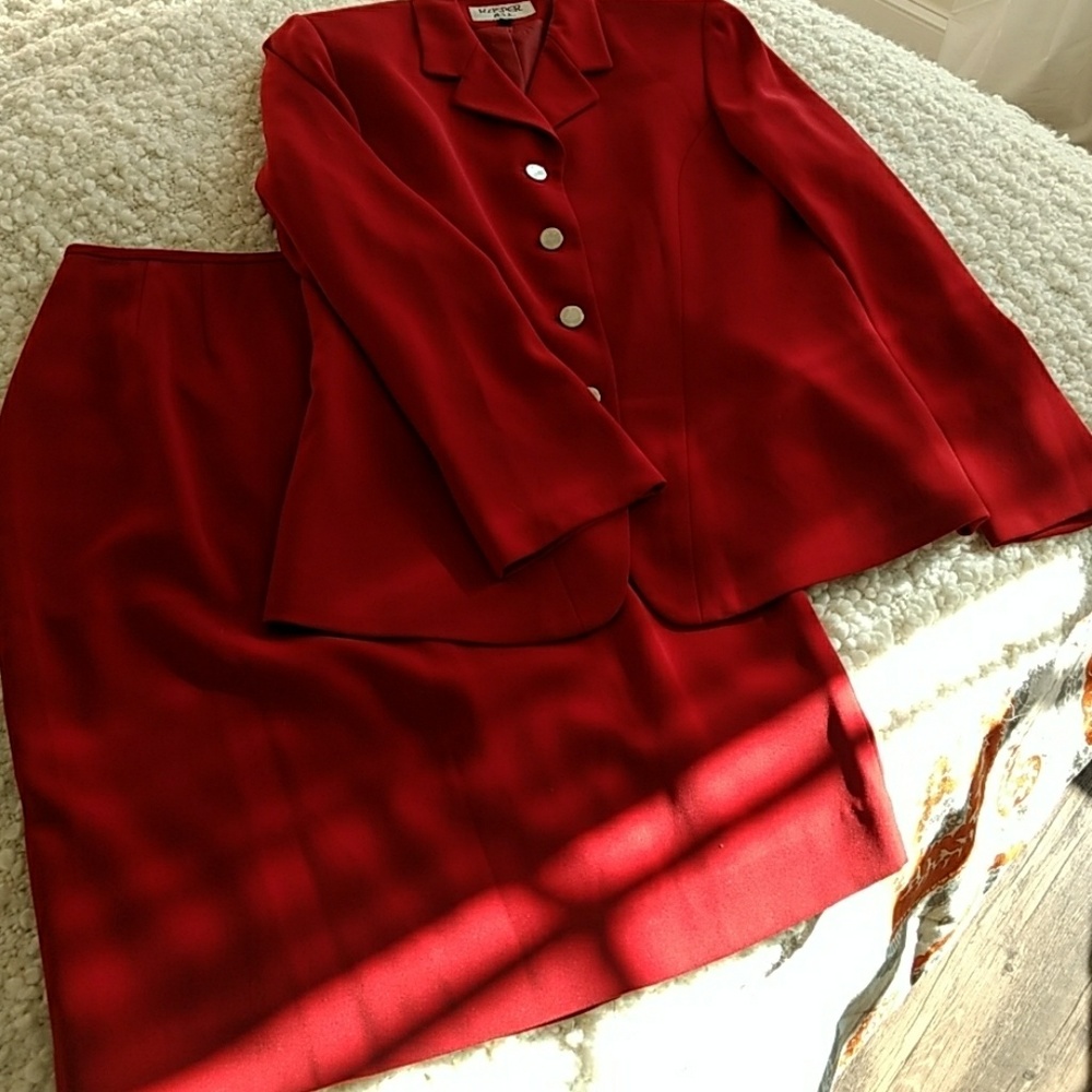 Kasper suit
