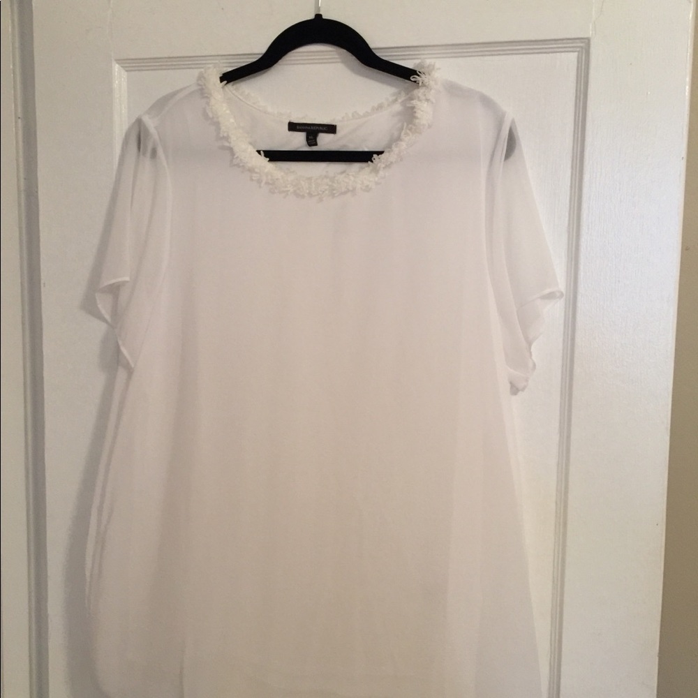 Banana Republic XL White Fringe-trim Top