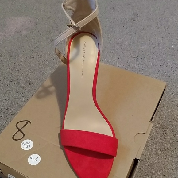 Ankle strap sandals - Picture 2 of 4