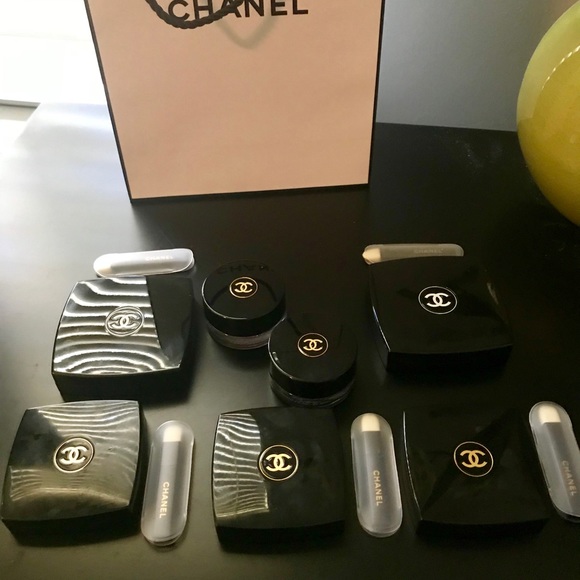 Chanel 7 piece eyeshadow collection - Picture 2 of 8
