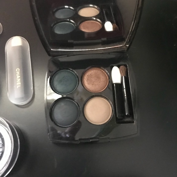 Chanel 7 piece eyeshadow collection - Picture 3 of 8