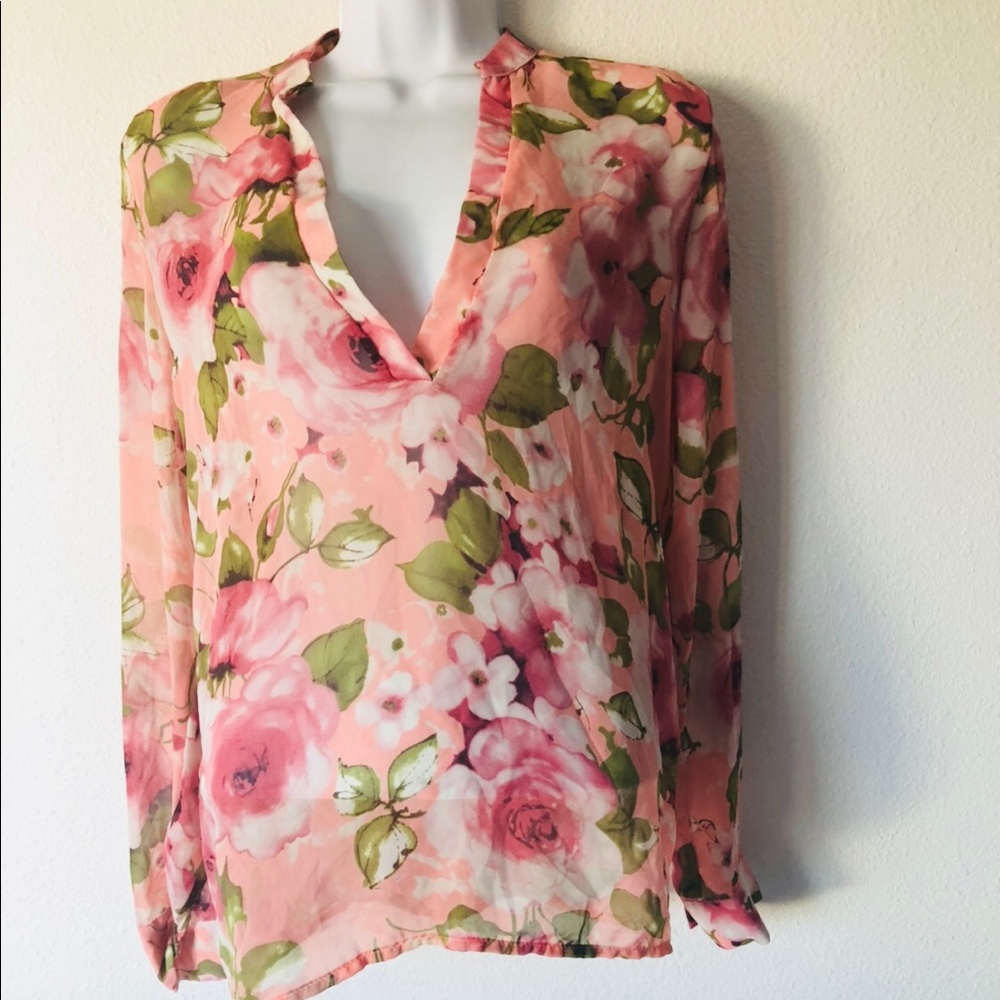 💕Sheer floral top small nasty gal 💕