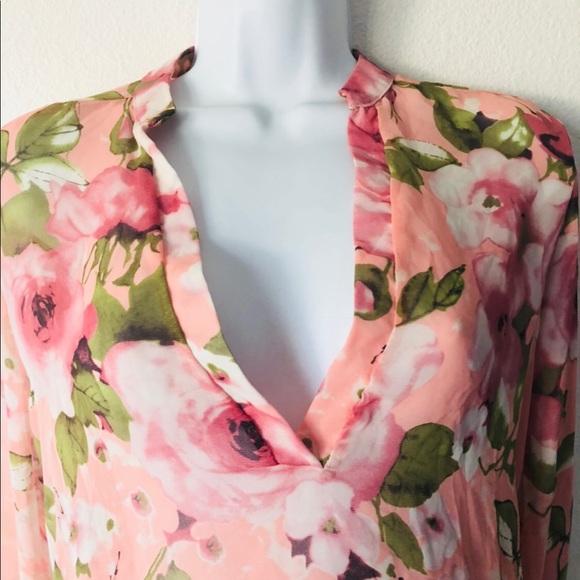 💕Sheer floral top small nasty gal 💕 - Picture 3 of 5