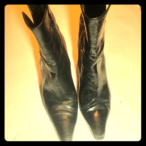 Manalo Blahnik Leather ankle boots - Picture 1 of 4
