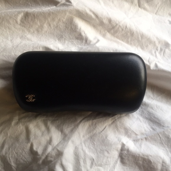 Chanel Cat-eye Chained Polarized Sunglasses - Picture 2 of 8