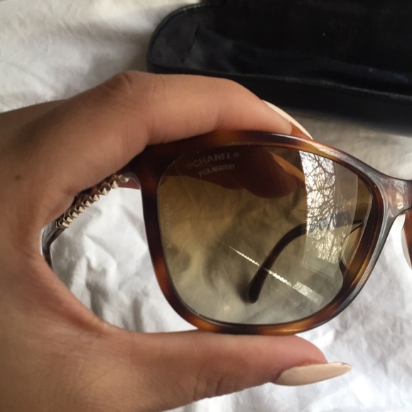 Chanel Cat-eye Chained Polarized Sunglasses - Picture 6 of 8