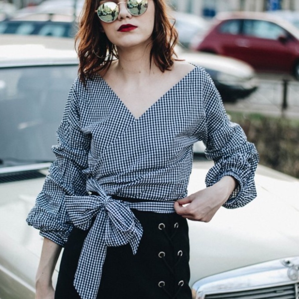 NWT gingham wrap around tie shirt