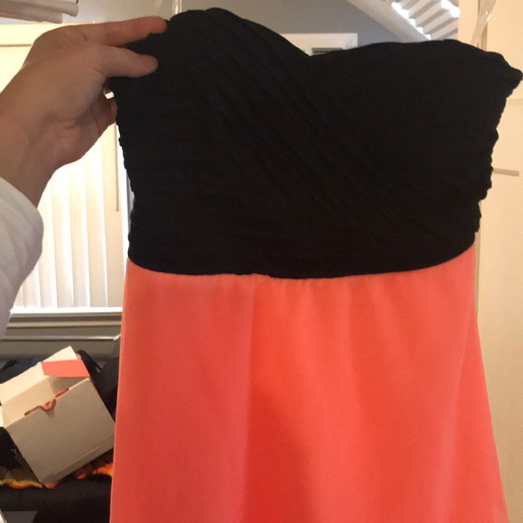 Dress - Picture 2 of 4