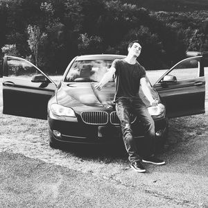 Meet your Posher, Tanner