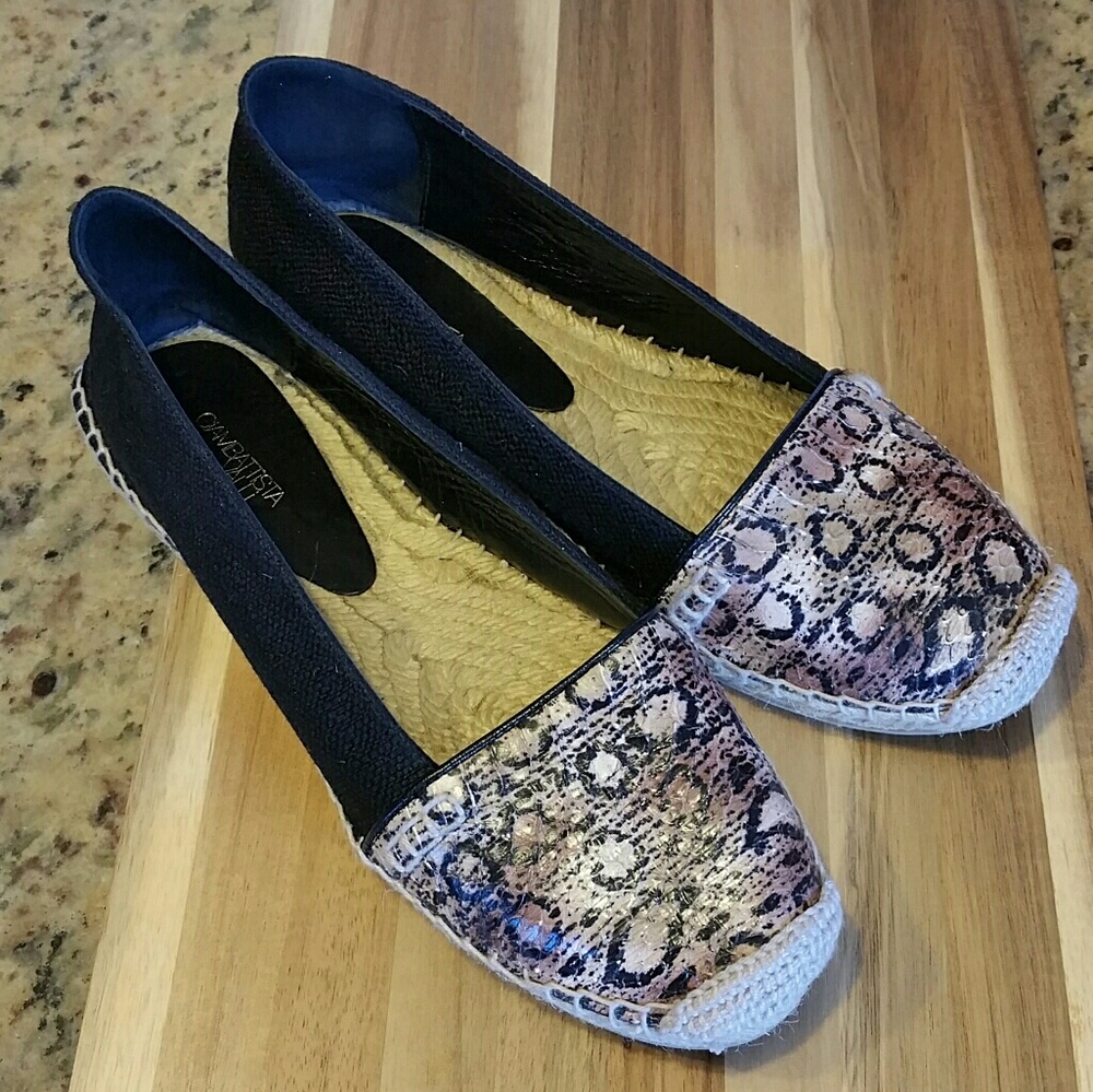 Giambattista Valli 40 9 Flats Black Snakeskin