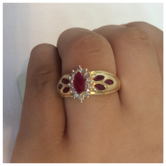 RUBY & DIAMOND RING - Picture 3 of 8