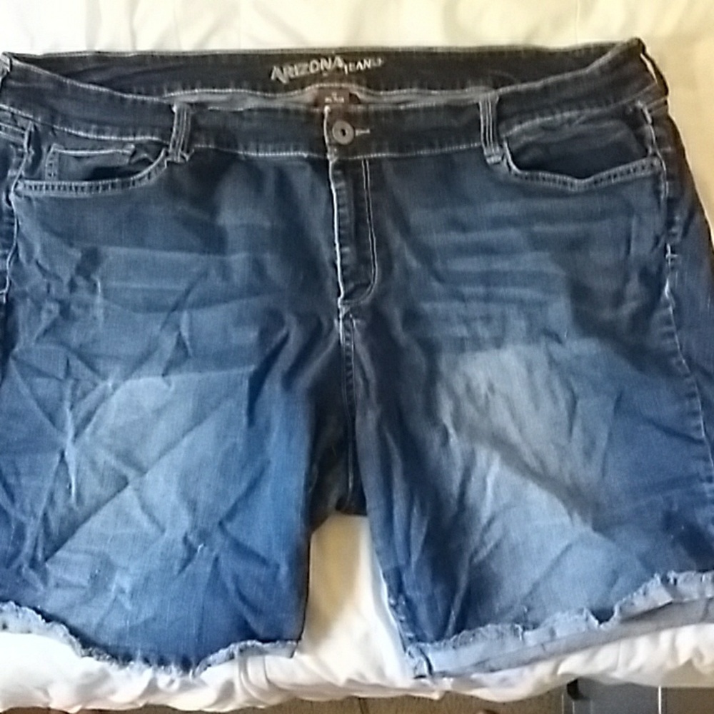 Arizona juniors plus shorts