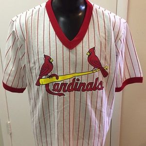 NWOT Cardinals VNeck Tshirt