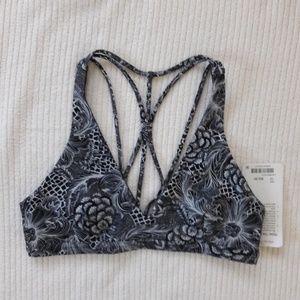 Lululemon Raise The Barre Bra