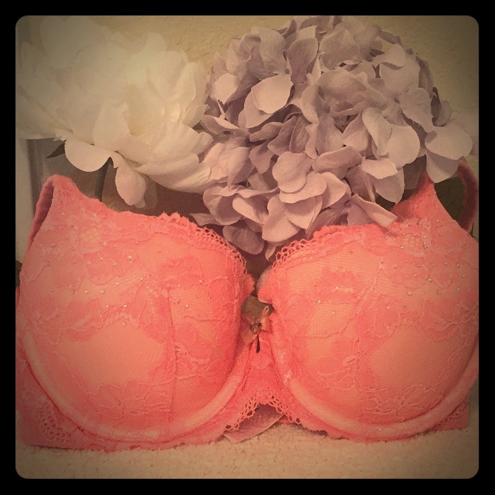 Victoria's Secret bra