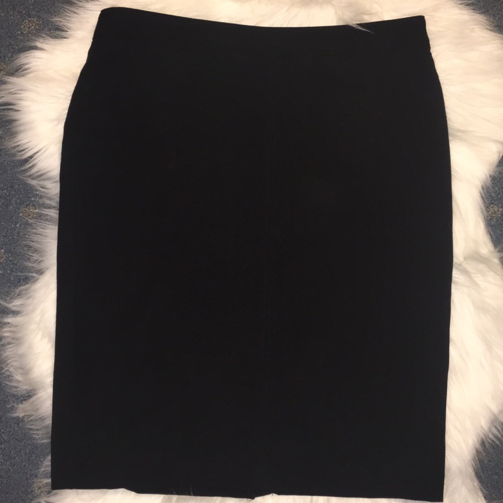 NWT Jones Mew York Stretchy Pencil Skirt in Size 8