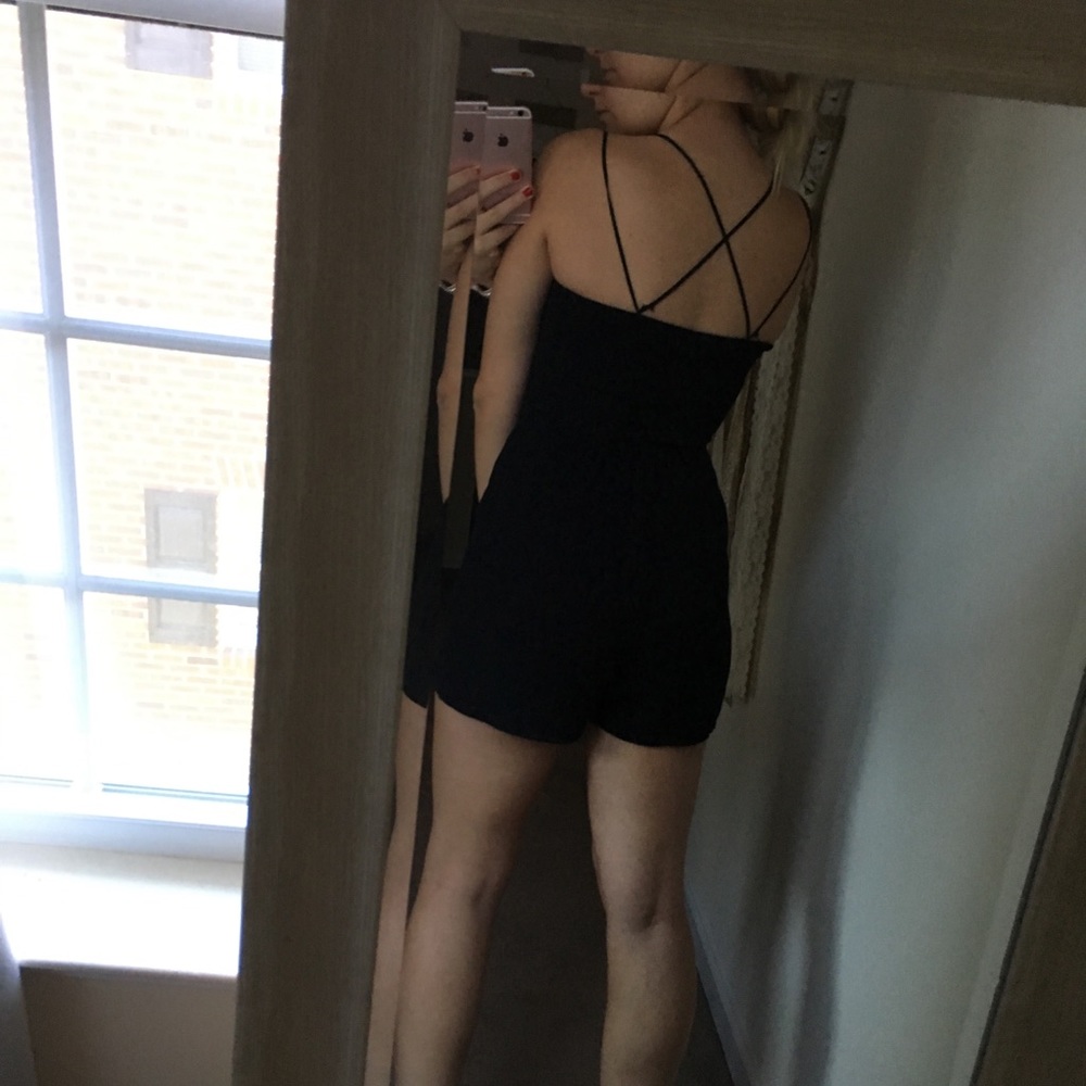 Express Romper (With Pockets) - Picture 4 of 4