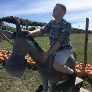 Meet your Posher, Brandon