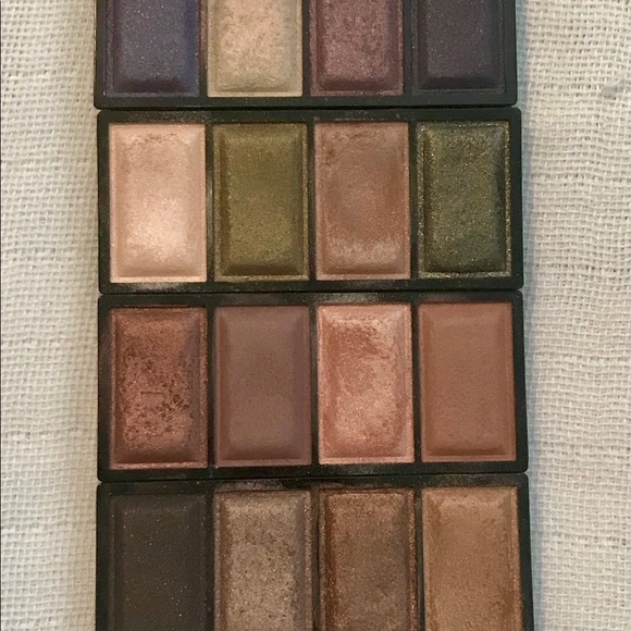 Cle’ De Peau ombré color quads - Picture 2 of 8