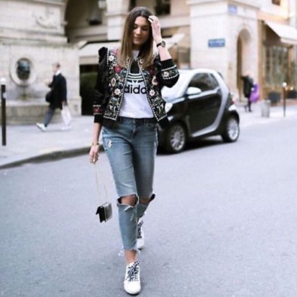 Zara embroidered blazer (SOLD)