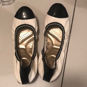 Comfortable flat never worn