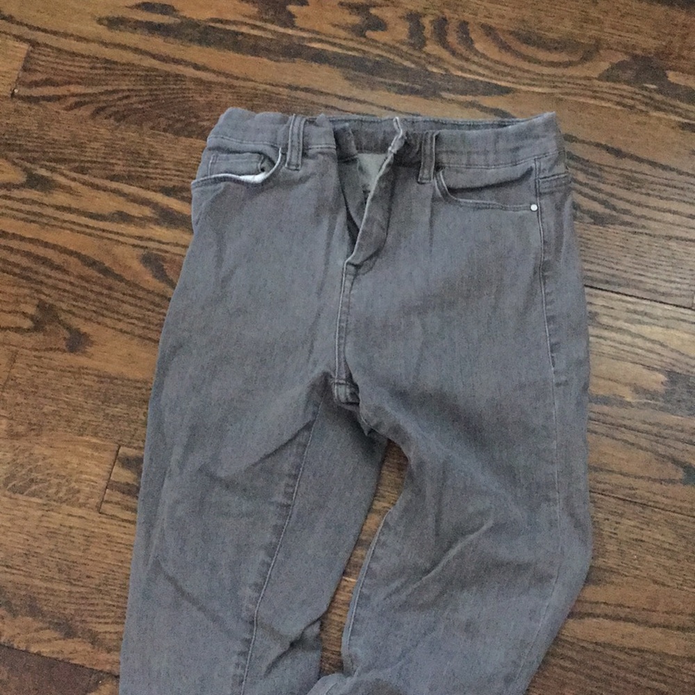 Gray Blank NYC size 26 skinny jeans