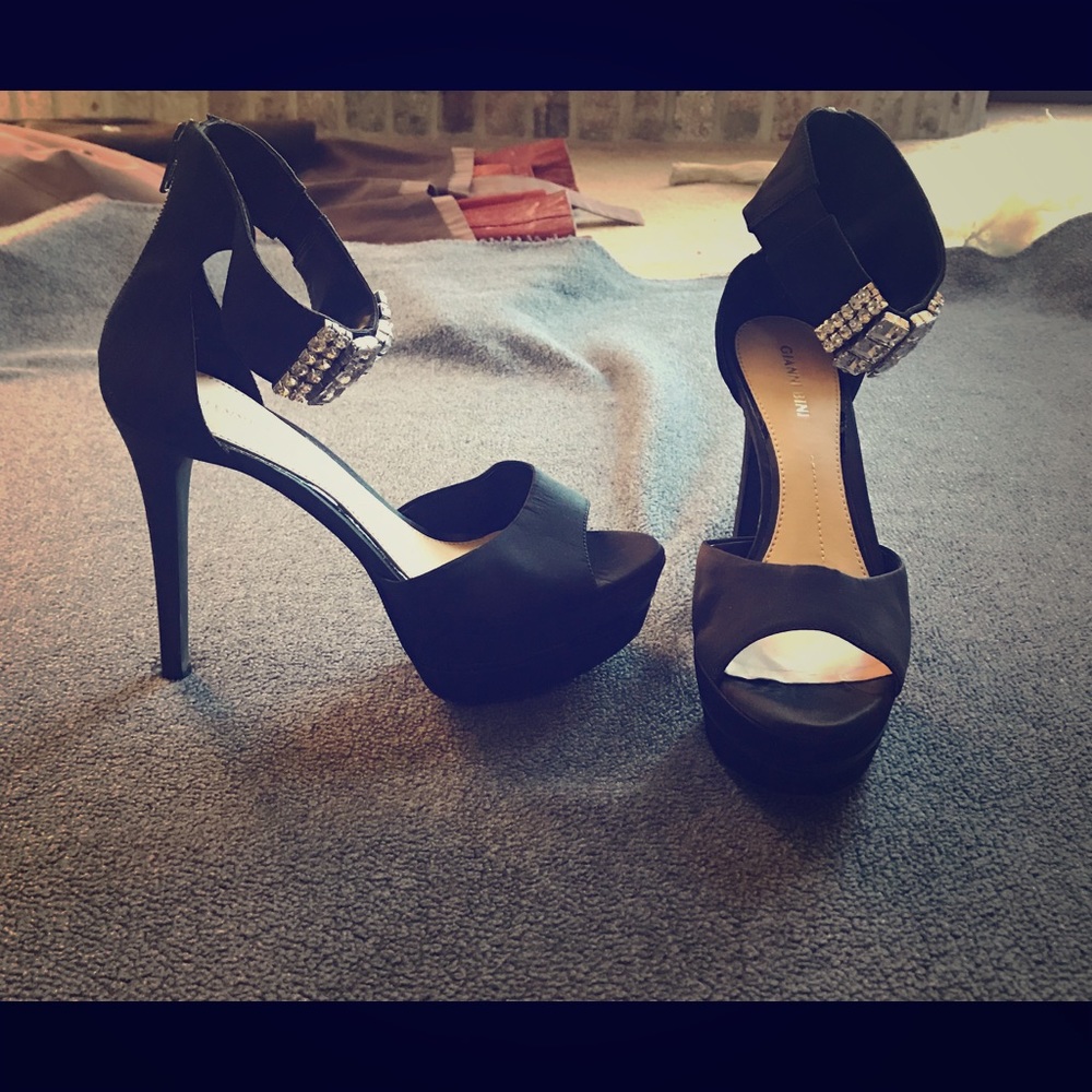 Gianni Bini heels, size 8.5, worn once!✨