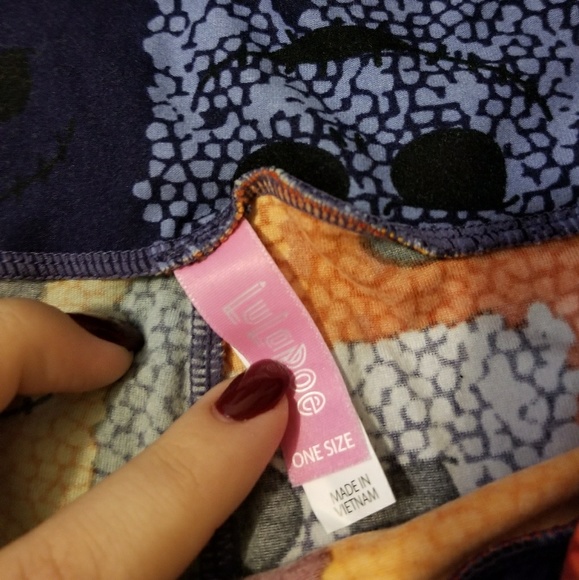 Lularoe Nightmare Before Christmas OS Leggings - Picture 4 of 4