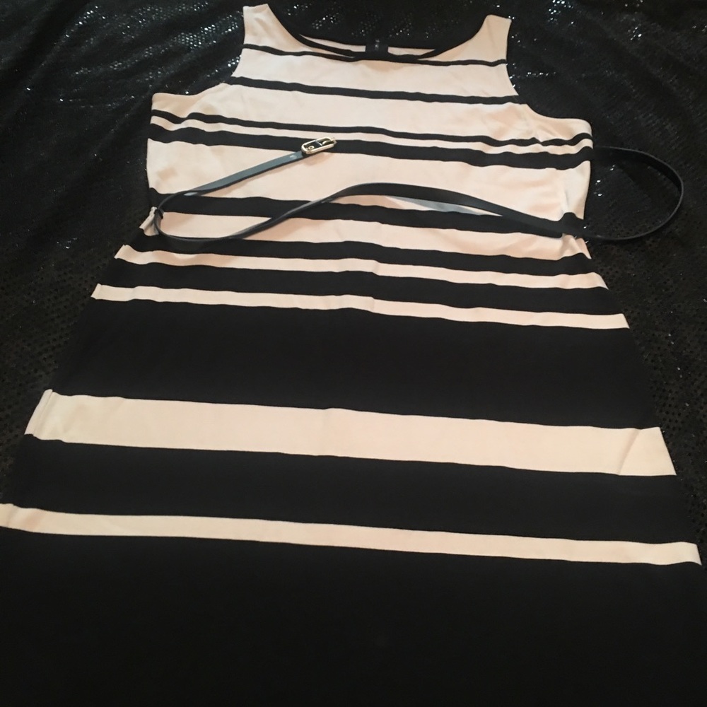 Sleeveless navy and white stripped dress